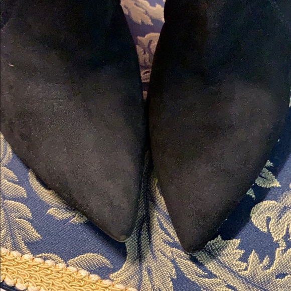 Stuart Weitzman Suede sparkling boots. - Picture 8 of 8